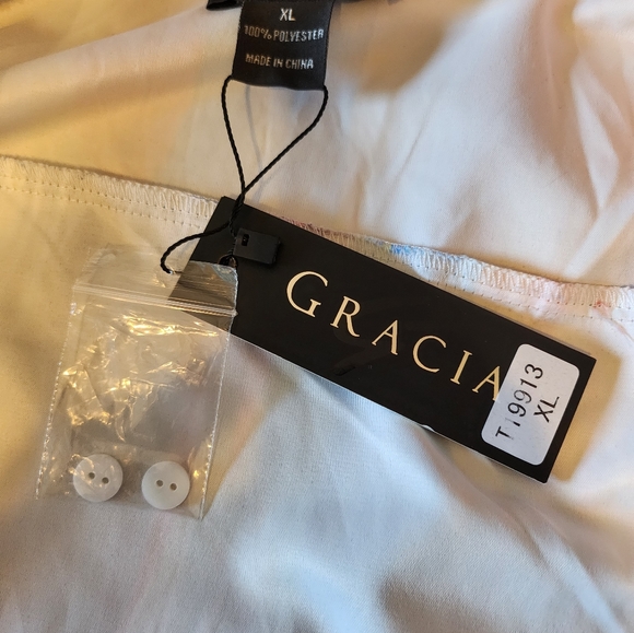 Blouse - Picture 2 of 6